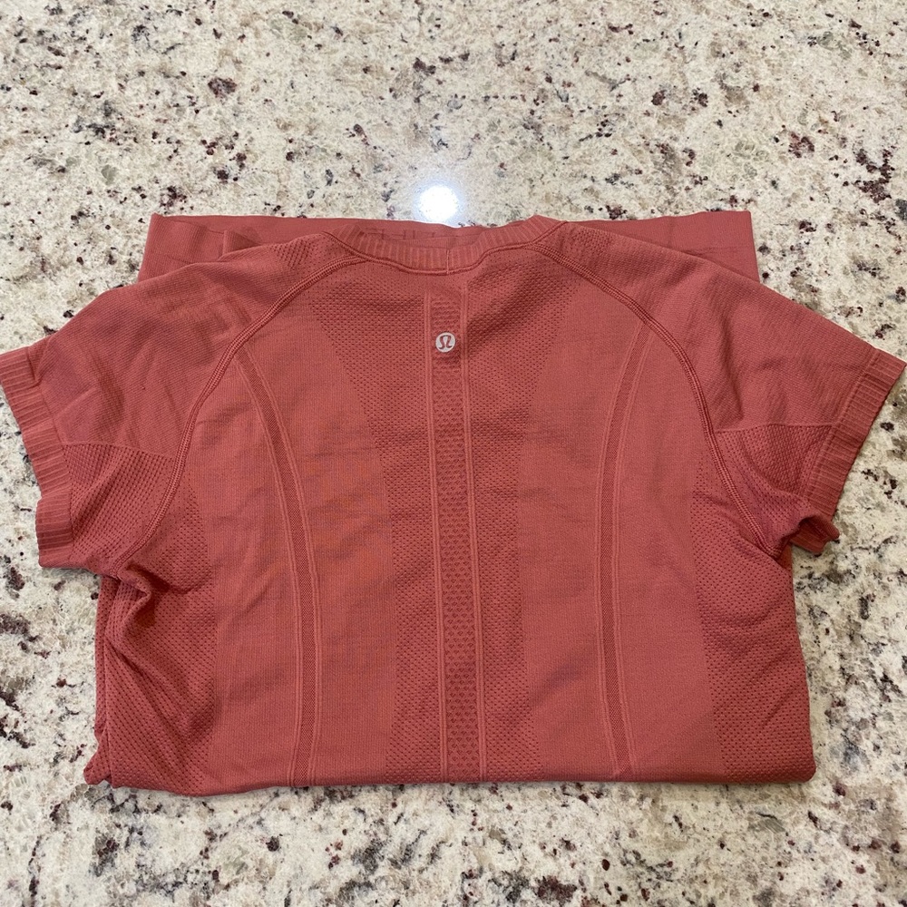 Lululemon Swiftly Tech Tee